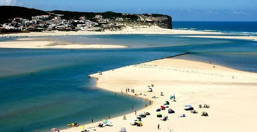 A Praia da Foz do Arelho , Portugal